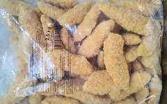 CRUSTY CHICKEN STRIPS 2.5KG ( +/-70 pcs)